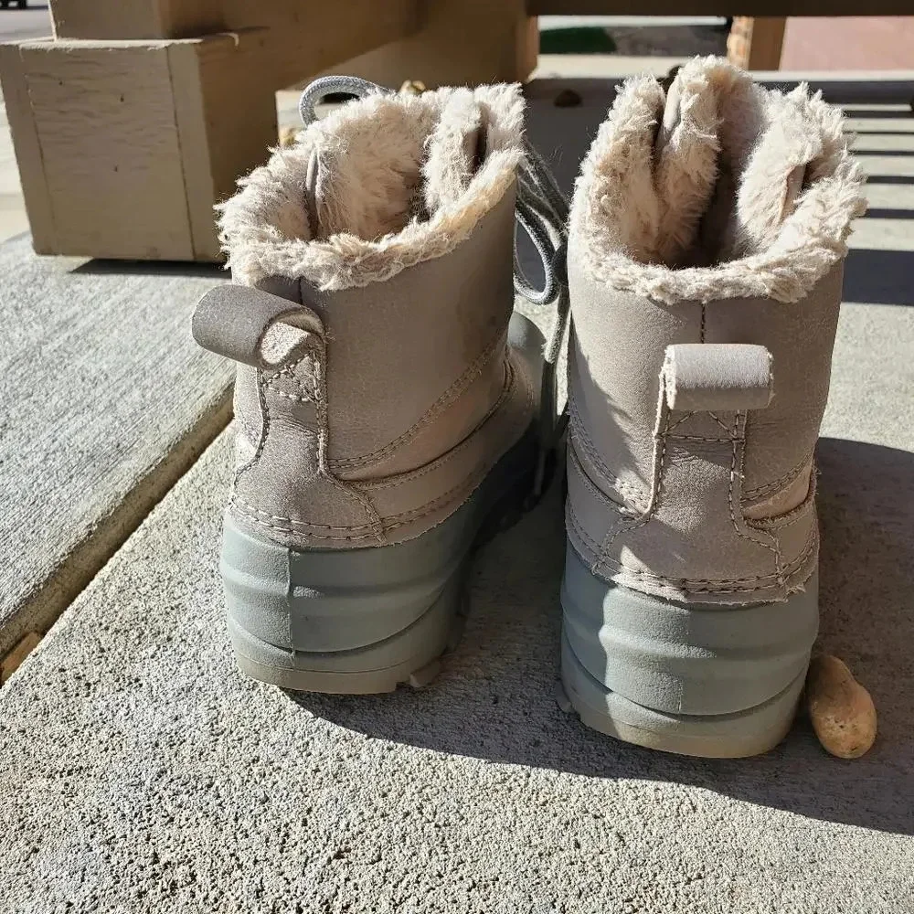 All in Motion Girls Leather Waterproof Winter Snow Boots Size 13